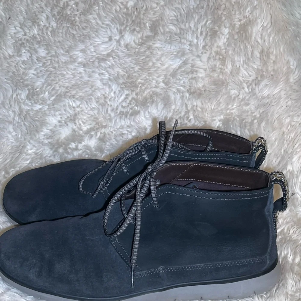 UGG step out